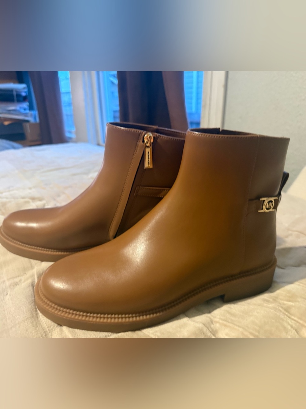 Michael Kors Women’s Ankle Boots - Size 8 - Like New - Picture 1 of 4
